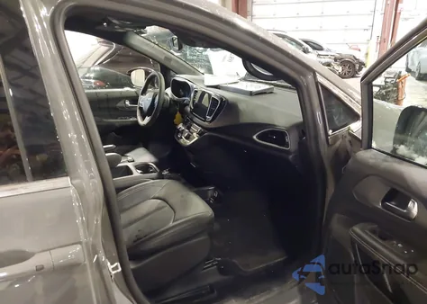 2025 Chrysler Pacifica Select из США, поврежденный, VIN 2C4RC1BG2SR545026